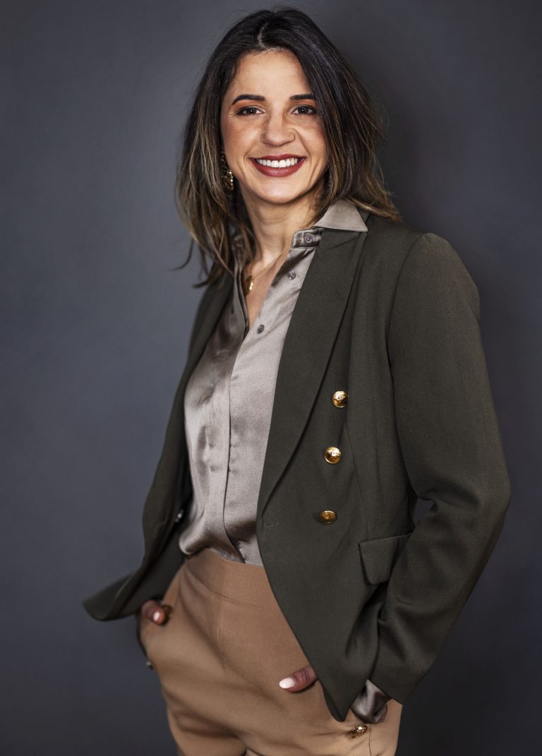 Natasha Headshot 2793 crease Adjusted 768x1071