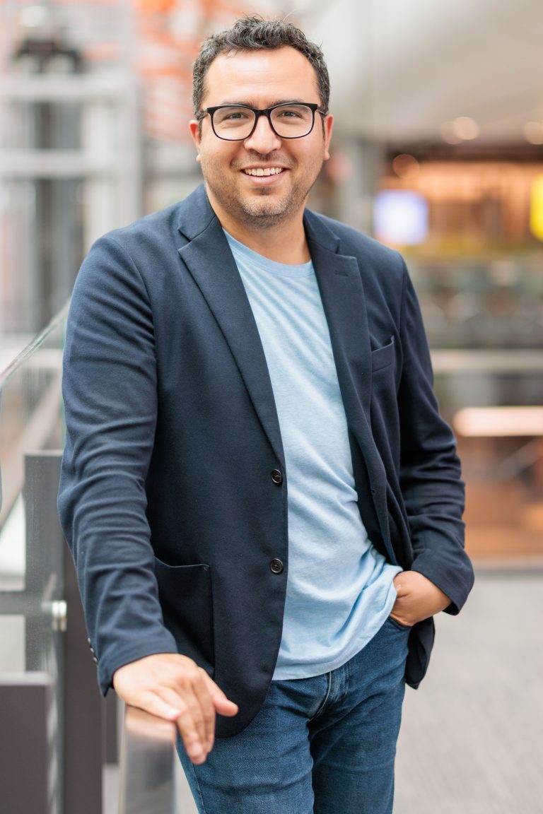 20230303 R7  1366 LR 768x1152